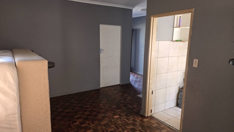 5 Bedroom Property for Sale in Belmont Park Western Cape